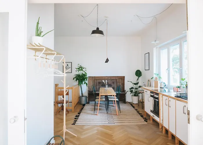 Apartment Raum Life - Vintage Loft - Heimkino Netflix - 2x Privat Parkplaetze *