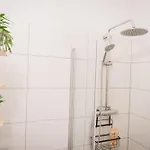 Raum Life - Vintage Loft - Heimkino Netflix - 2x Privat Parkplaetze *