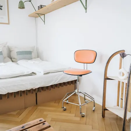 Raum Life - Vintage Loft - Heimkino Netflix - 2x Privat Parkplaetze Apartment