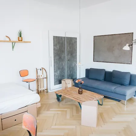 Apartment Raum Life - Vintage Loft - Heimkino Netflix - 2x Privat Parkplaetze Straubing